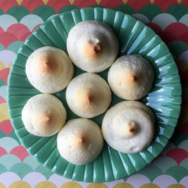 Keto Almond Meringue Cookies