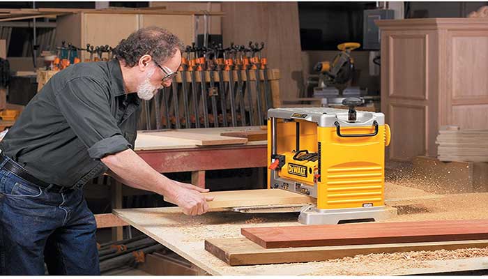 cutting capacity and feeding tables