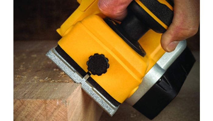 on-board storage blade and adjustment knobs