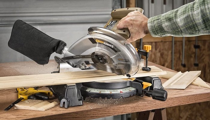 compound miter saw features