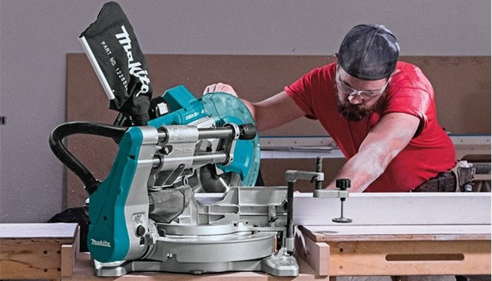 sliding miter saw