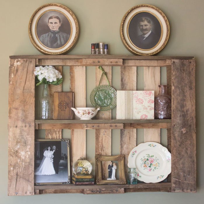 diy pallet wall shelving