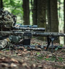 why do some rifles have 2 scopes